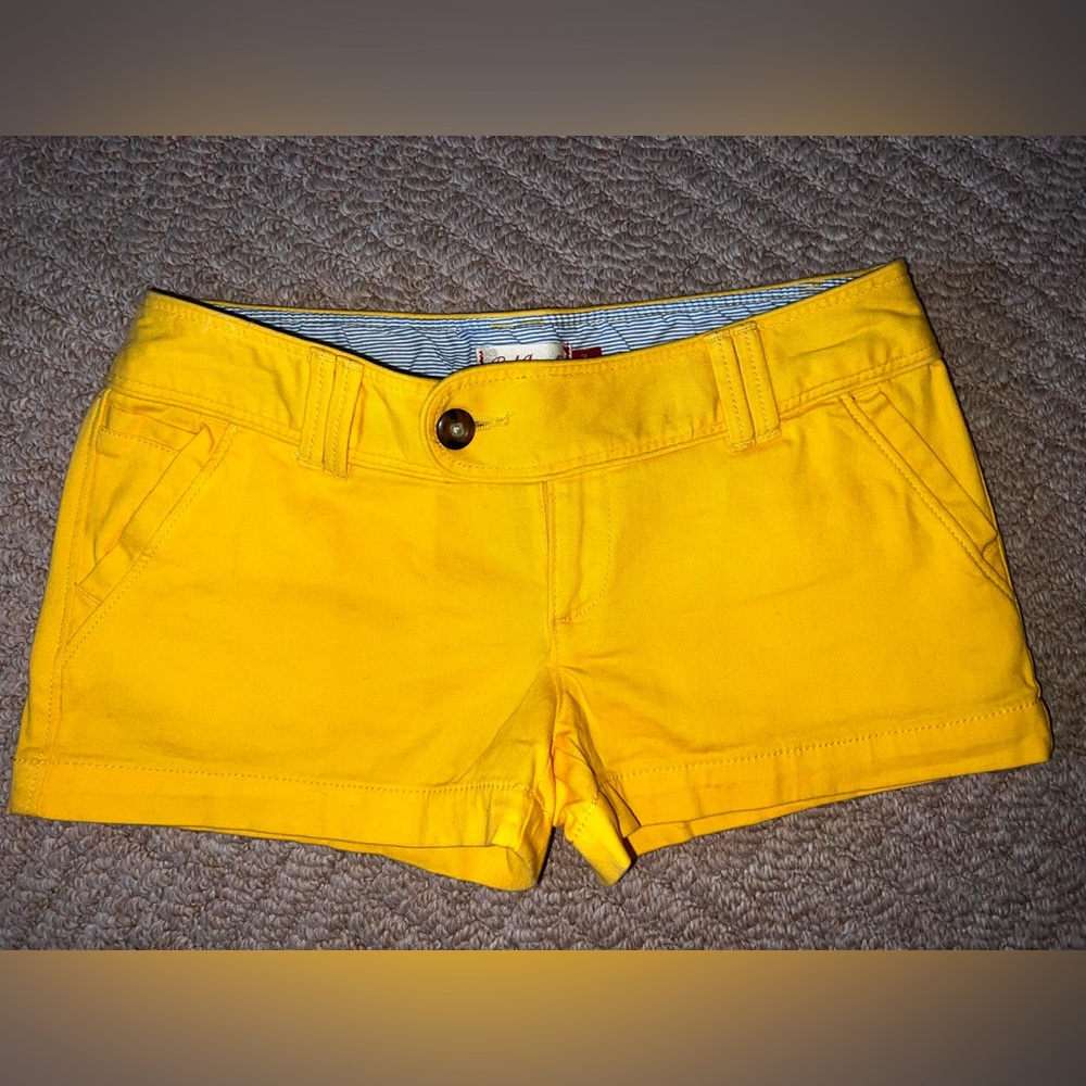 BUNDLE 5 for $50👗👚 👖 
Red Camel Yellow Women's Cotton Stretch Shorts